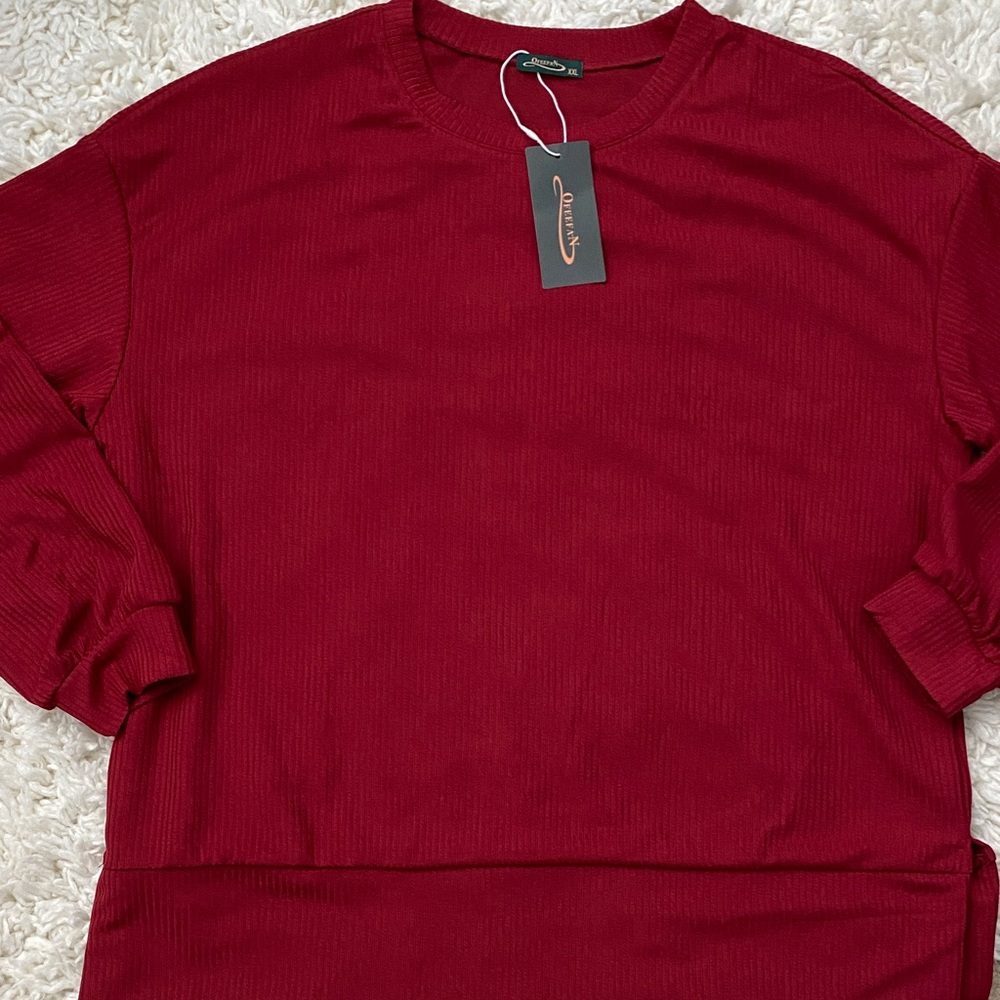 Women’s Ofeefan size XXL Red Crew Neck silk satin like blouse NWT casual dressy